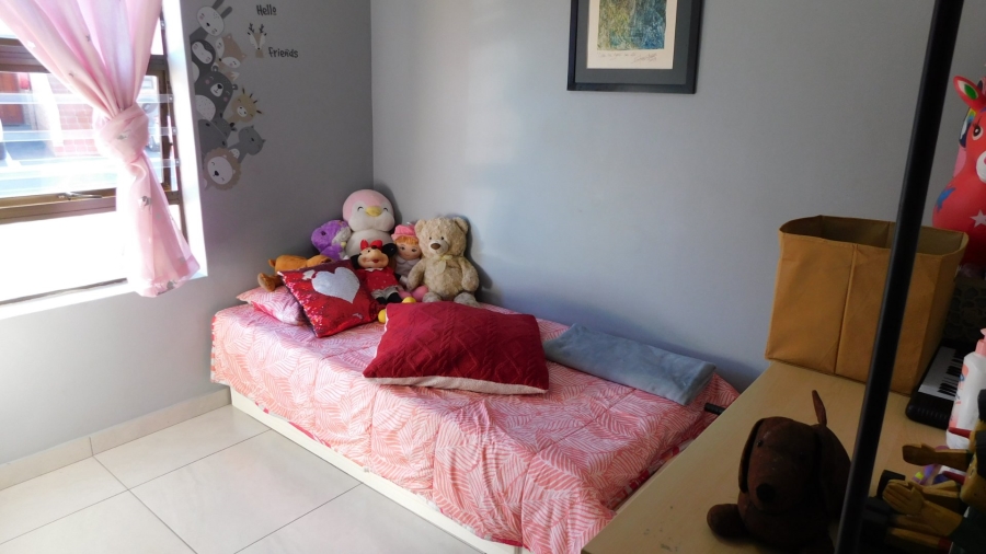 2 Bedroom Property for Sale in Pine Acres Western Cape